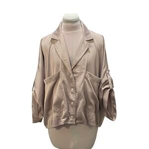 BANDIT AND THE BABE Taupe Button Down Collar Blouse M/L Brushed Satin Pockets